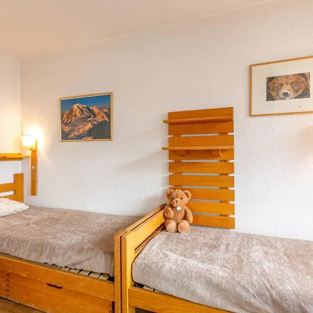 Skis Aux Pieds A La Daille Avec Balcon Et Cuisine Equipee - Fr-1-694-175 Apartment *